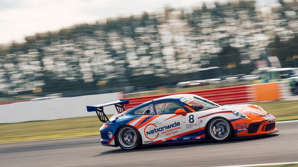 Zamparelli dominates opening Silverstone race